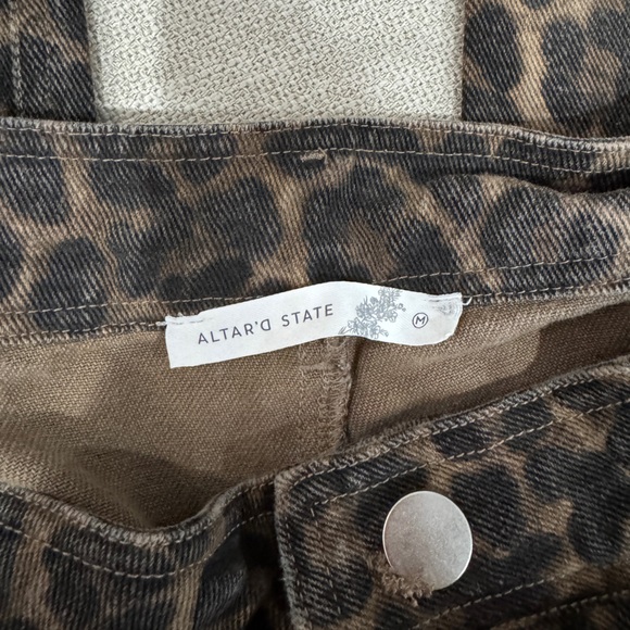 Altar'd State Fawn Cheetah Baggy Pants - Picture 4 of 4
